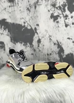 Жіночі топ кросівки triple s silver.