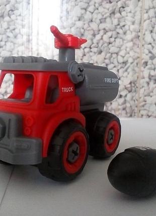 Пожарная машинка конструктор на шуруп