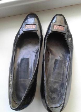 Туфли женские лодочки лаковые bemil milano италия 26 см стелька нюанс