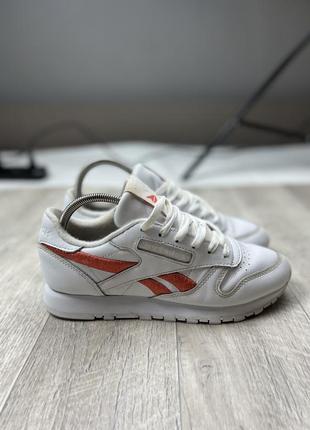 Reebok classic кроссовки оригинал 37 размер белые8 фото