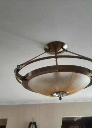 Світильник, люстра