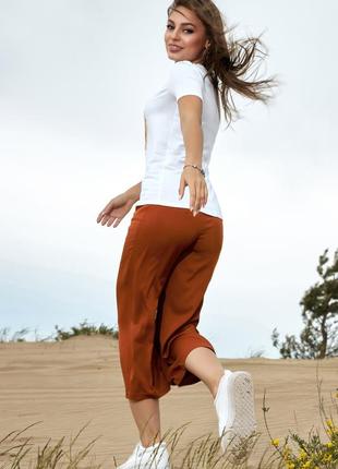Женские коричневые стильные брюки-кюлоты с высокой посадкой4 фото
