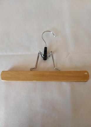 Вешалка для брюк деревянная