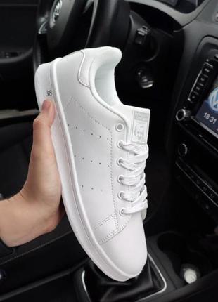 Жіночі  класичні шкіряні кросівки, кеди adidas stan smith білі4 фото