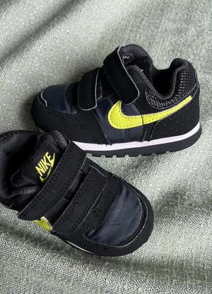 Кроссовки nike оригинал р.21