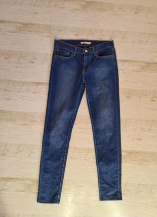 Ддинсы скинни levis 710
