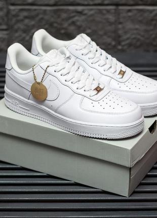 Женские кроссовки nike air force 1 classic white / smb
