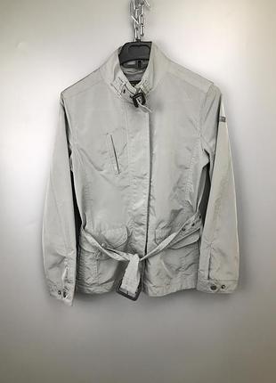 Нейлонова куртка від woolrich