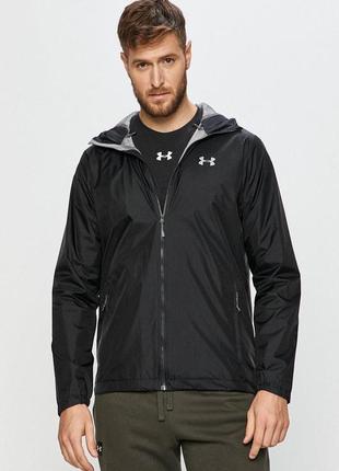 Мужская черная ветровка under armour forefront rain jacket1 фото