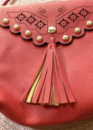 Червона сумочка 2