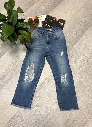 Укороченные джинсы. джинсы ровные1 фото