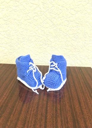 Вязаные пинетки для детей ручной работы