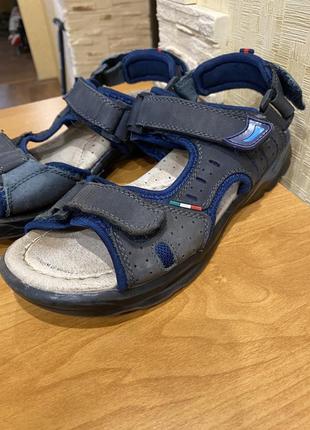 Босоножки для мальчика