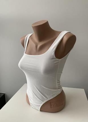 Новий молочний боді prettylittlething