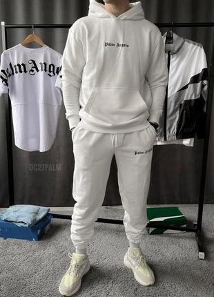 Спортивний костюм