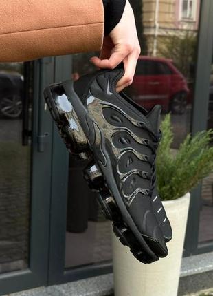 Молодіжні чоловічі чорні кросівки nike vapormax plus 🆕 спортивні найки