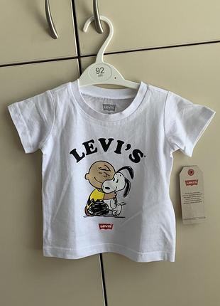 Футболка levis