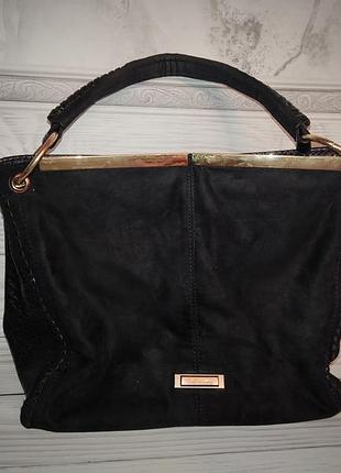Денская классическая чорная сумка, river island