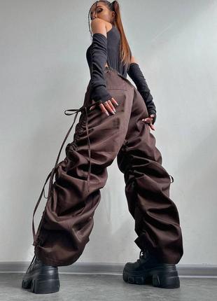 Костюм спортивный черный коричневый хаки бежевый серый комплект для танцев повседневный боди штаны парашюты шаровары джоггеры карго на затяжках y2k9 фото