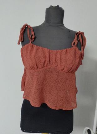 Нежный топ на завязках🤎