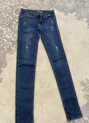 Джинси skinny