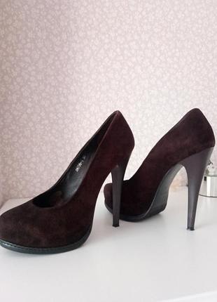 Туфлі замш. на шпильці пр. туреччина.