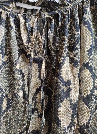 Стильная женская блузка с змеиным принтом блуза h&m9 фото