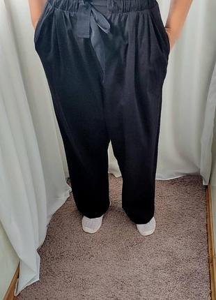 Стильні брюки на щодень.