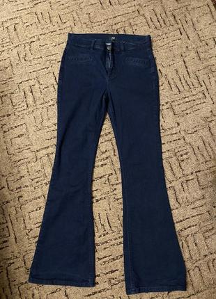 Джинси кльош