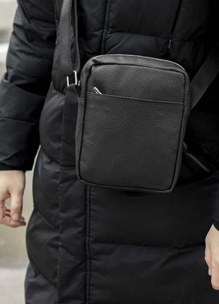 Чоловіча стильна чорна сумка-месенджер totez через плече з екошкіри для повсякденного носіння