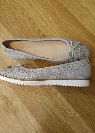 Туфлі човника