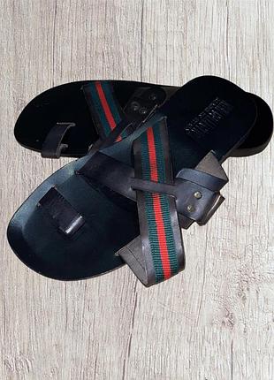 Шлепанцы кожаные. италия. р. 41,42,44