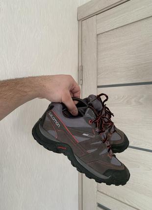 Женские трекенговые кроссовки salomon