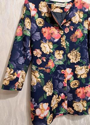 Пиджак удлиненный в цветы9 фото