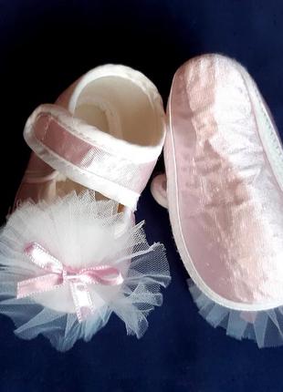 Пінетки туфельки біло-рожеві атлас і фатин3 фото