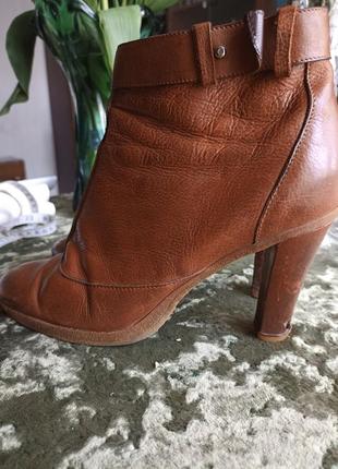 Ботинки рыжи кожаные,gino rossi