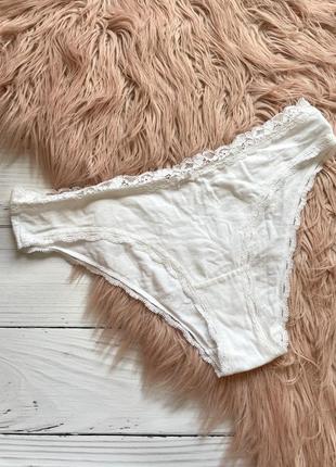 Білі котонові трусики