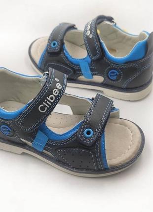 Шкіряні босоніжки. шкіряні сандалі