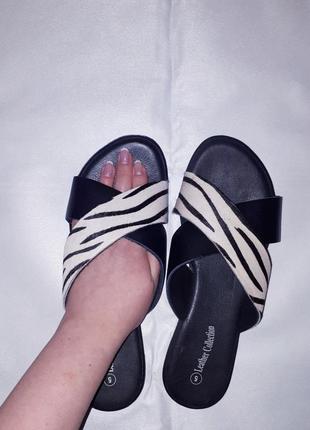 Шкіряні шкіряні сандалі шльопанці чорно білі тваринний принт2 фото