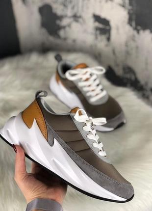 Хит 2019 женские кроссовки adidas sharks brown grey white.5 фото