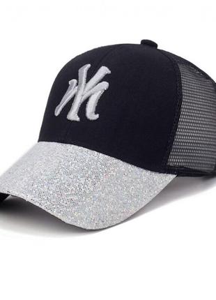 Жіноча бейсболка narason чорна зі сріблястим лого my