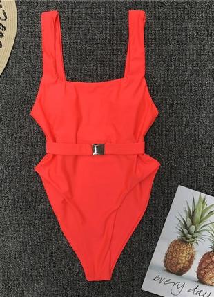 Яскравий рожевий купальник розмір s