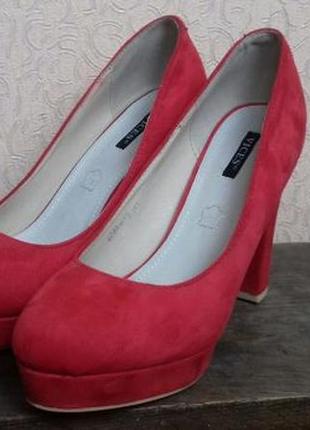 Красные, алые туфли на высоком каблуке, замшевые туфли, туфли для выхода4 фото