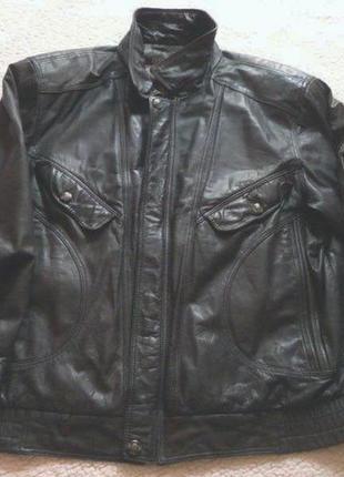 Большая кожаная мужская куртка itallo. италия. лот 621
