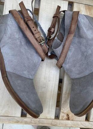 Noda in pelle новые кожаные итальянские ботльоны: ботинки 39 размера8 фото