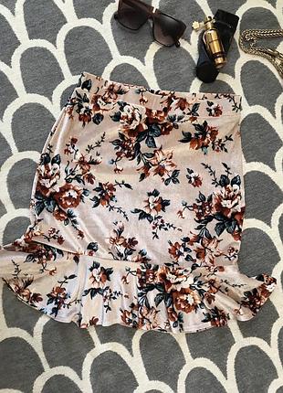 Крута бархатна спідничка