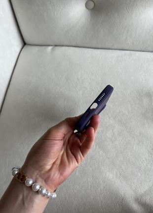 Фіолетовий, баклажновий силіконовий чохол з яблучком для iphone 13 pro max з мікрофіброю.4 фото