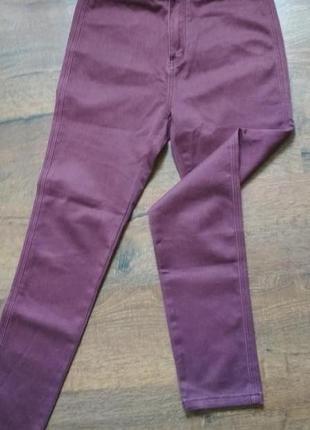 Розкішний джинси актуального кольору марсала від prettylittlething3 фото