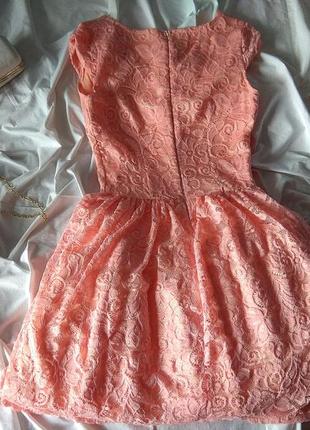 Кружевное пышное платье,  розовое, персиковое платье с вырезом на груди, платье с фатином2 фото