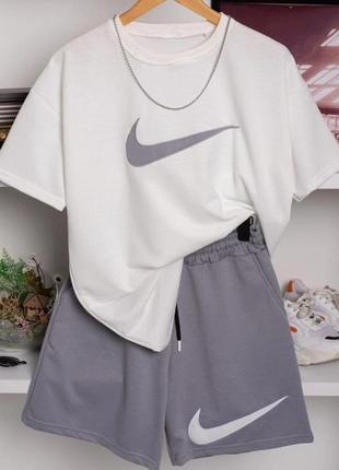Жіночий костюм спортивний повсякденний прогулянковий в стилі найк якісний футболка і + шорти модний літній крутий білий сірий